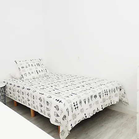 Campanar Flat דירה *