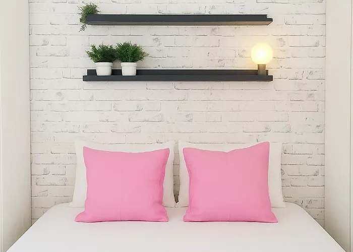 Campanar Flat شقة *